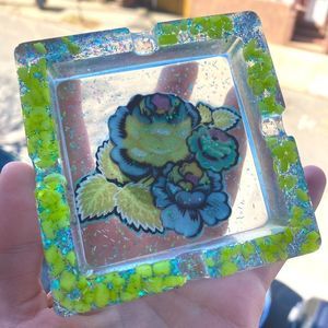 Green glitter flower ash tray